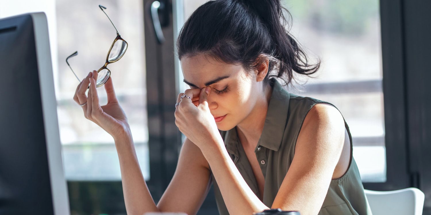 Featured image for Sleep Schedule and Belly Fat: Insights from a Brain Expert