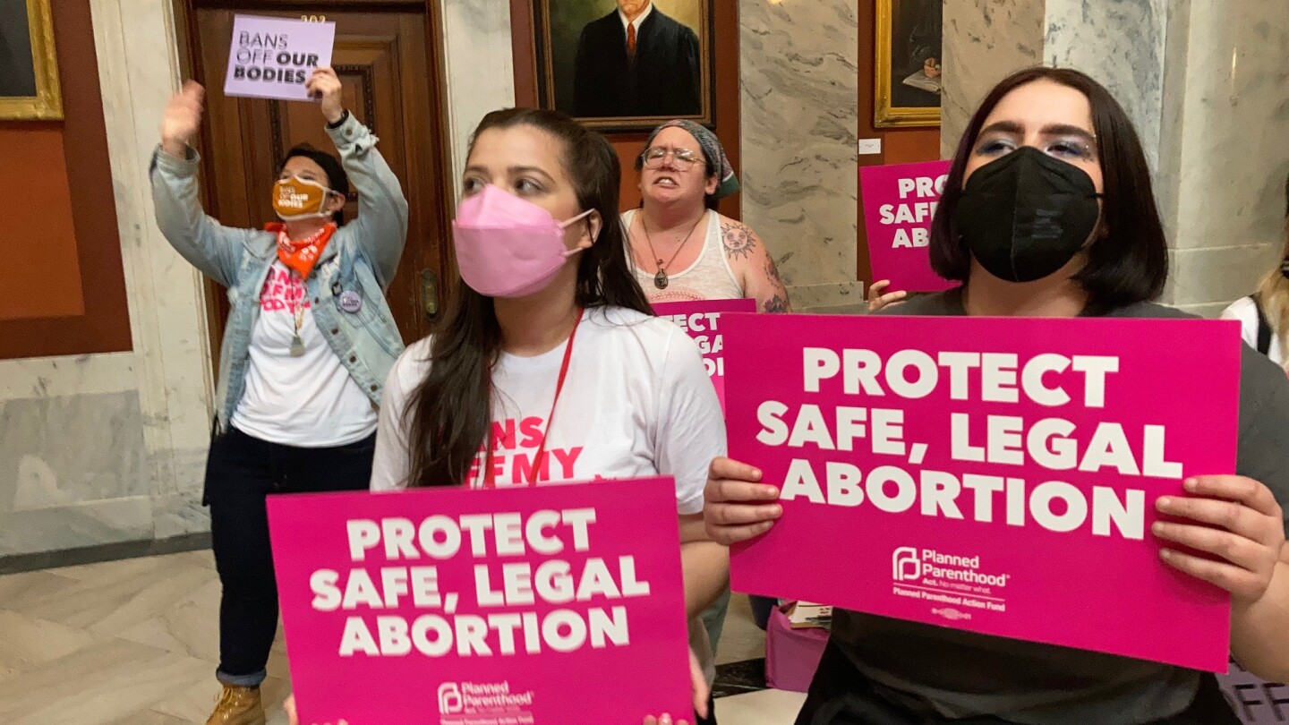 "Pregnant Woman in Kentucky Fights for Abortion Rights"