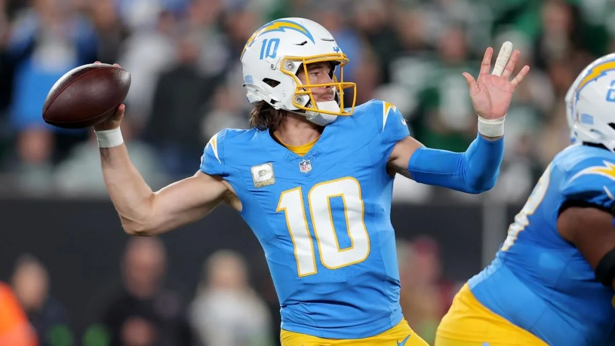 NFL Week 10: Predictions, Picks, and Post-Trade Deadline Insights