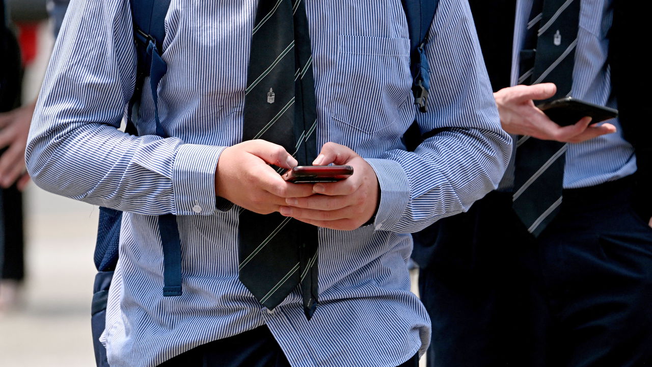 Australia's Under-16 Social Media Ban Sparks Global Debate