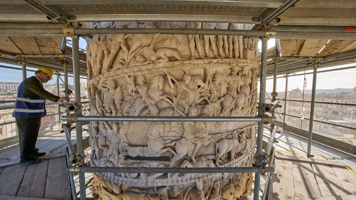 Featured image for Ancient Roman Column Gets Modern Laser Restoration