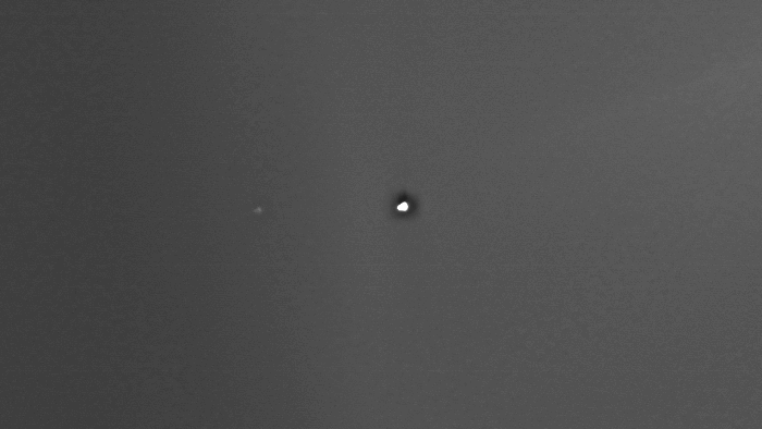 "Mars Orbiter Captures Stunning Images of Earth and Moon from Red Planet"