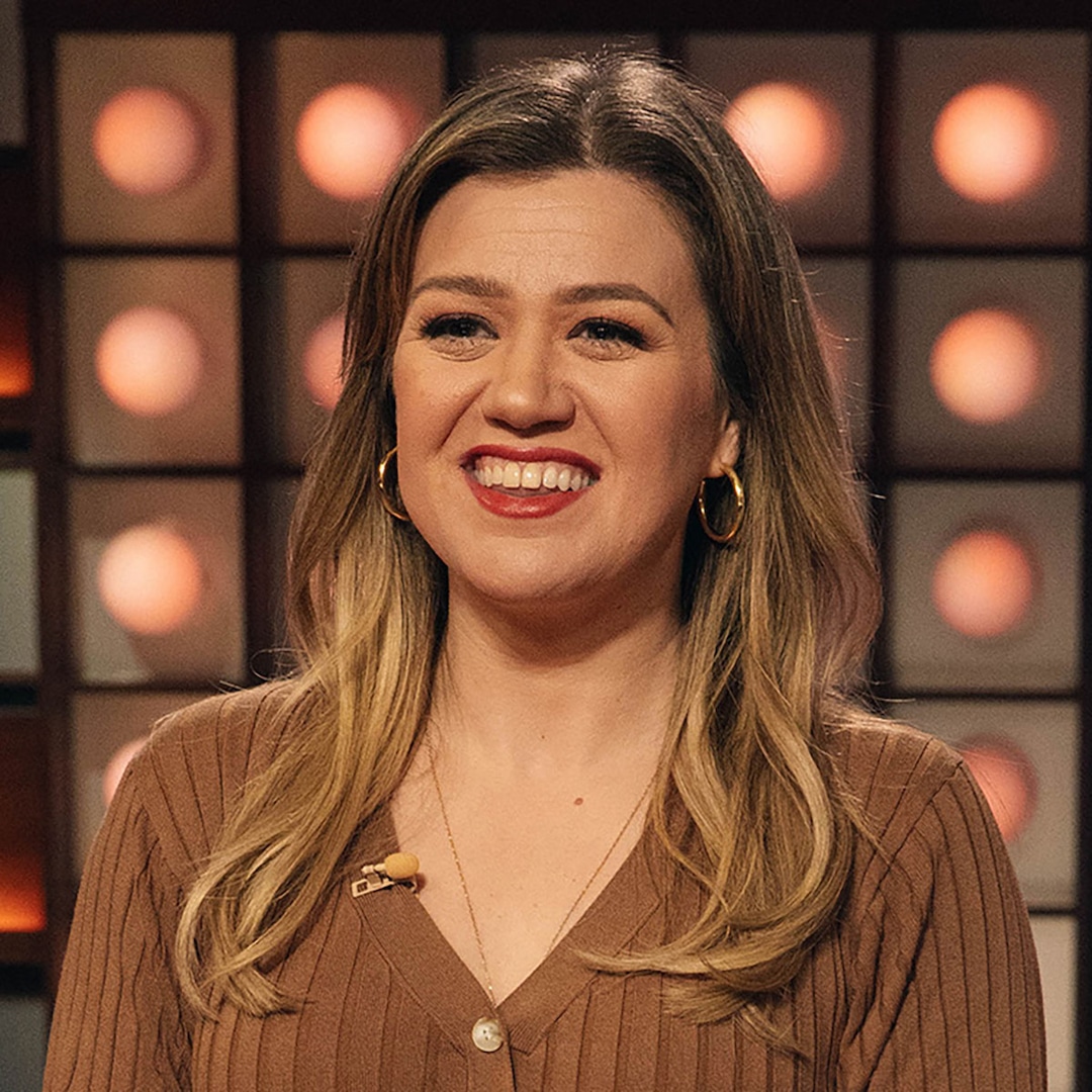 "Kelly Clarkson's Pre-Diabetic Diagnosis Sparks Weight Loss Transformation"