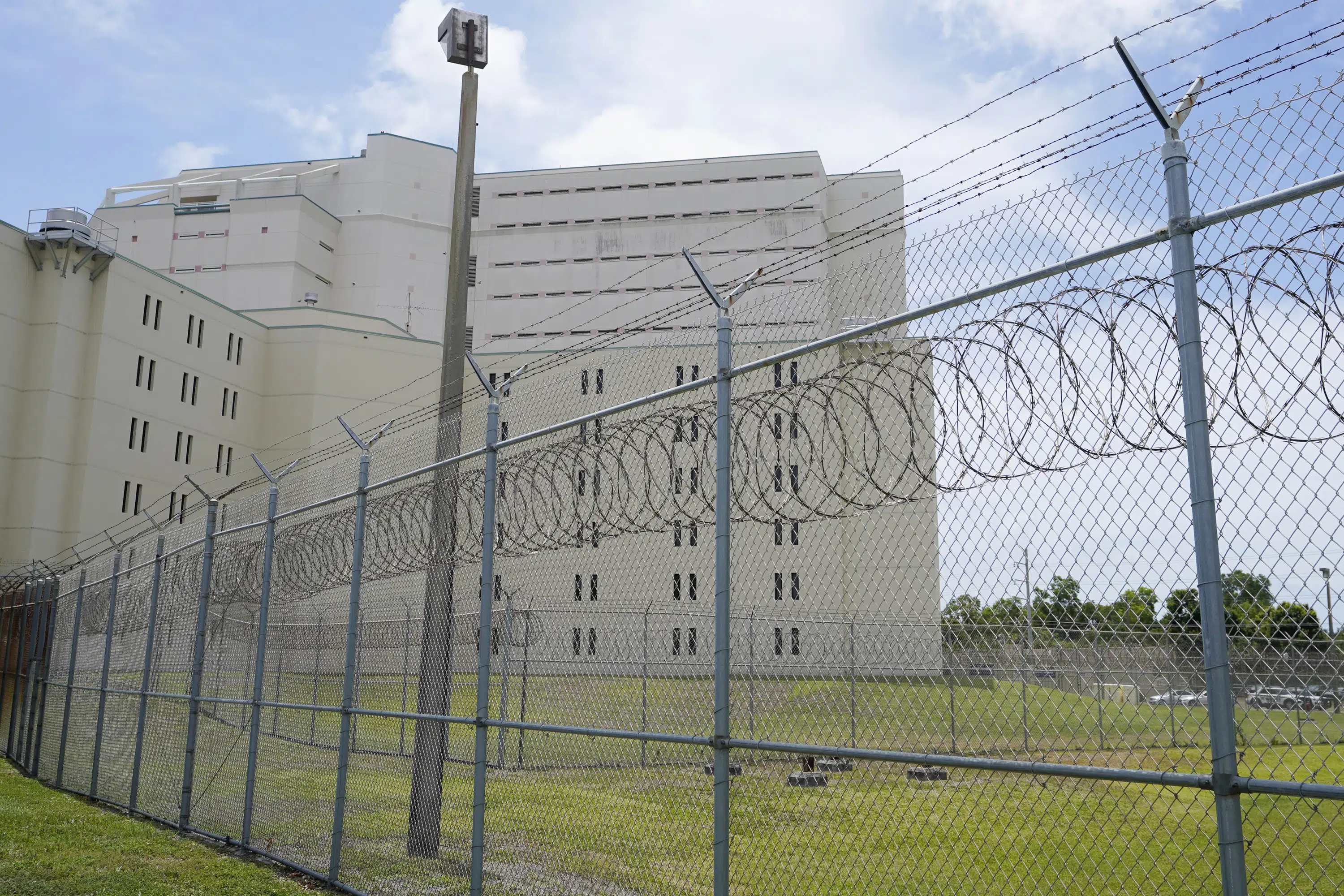 The Battle Over Cash Bail: Republican Pushback and Democratic Proposals.