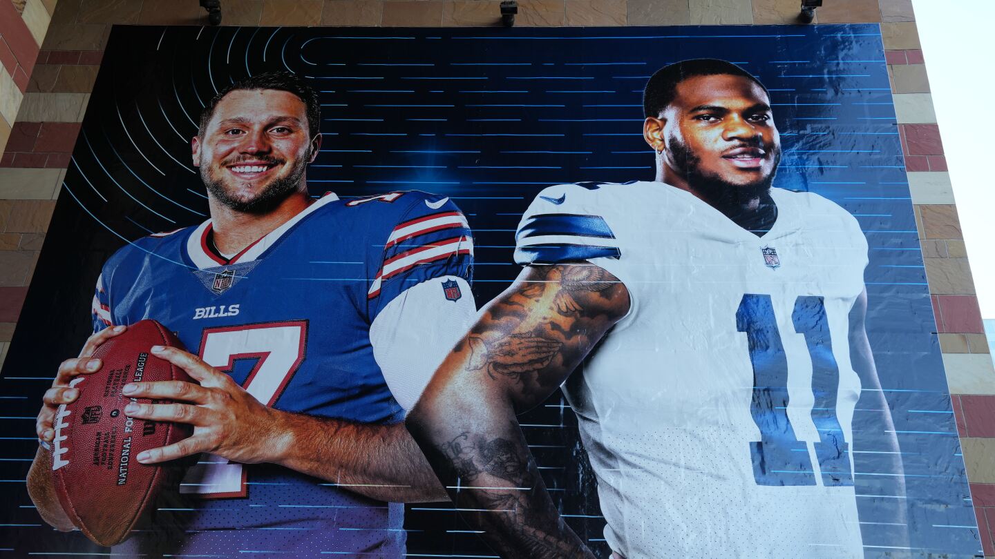 "NFL Week 15 Picks: Experts Clash, Saturday Games Return"