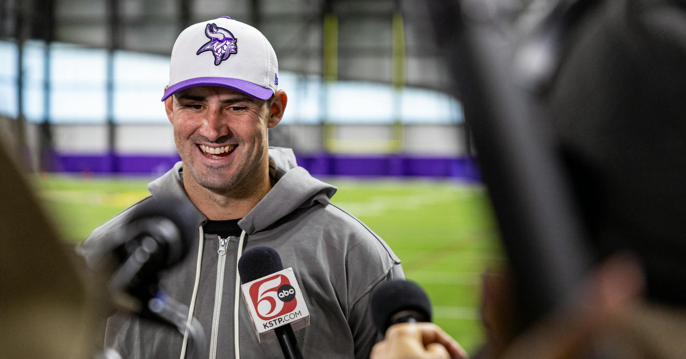 Daniel Jones Joins Vikings: A Fresh Start After Giants Release