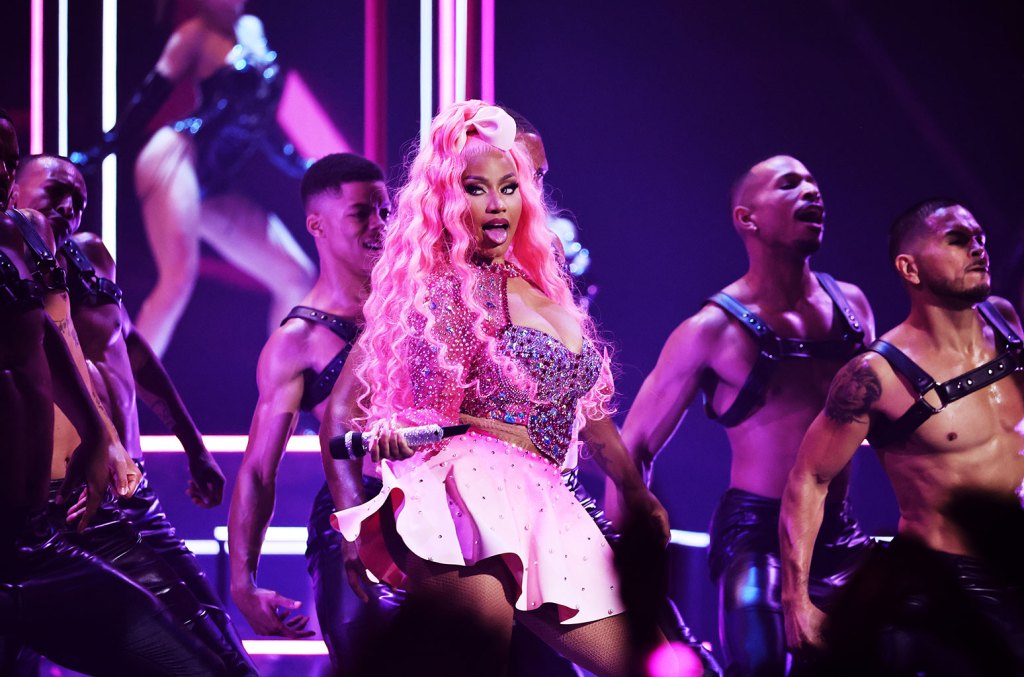 "Nicki Minaj Returns to Host and Perform at Star-Studded 2023 VMAs"