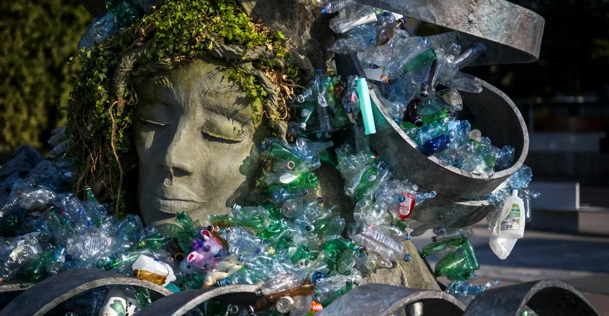 Featured image for Global Plastic Treaty Talks Stall Amid Climate and Production Disputes