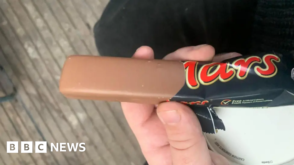 UK Man's Viral Mars Bar Earns £2 Compensation