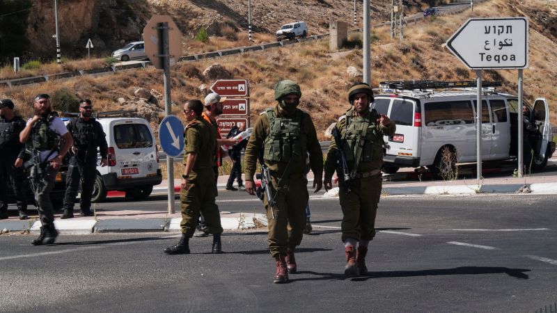 Israeli Civilians Injured in Rare West Bank Shooting