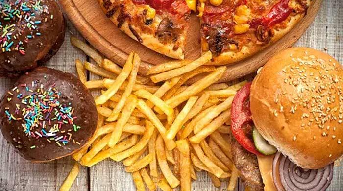 Featured image for "Western Diet Tied to Rising Early-Onset Colorectal Cancer in Youth"