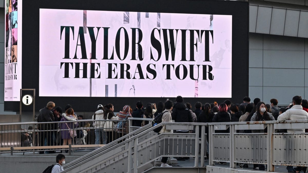 Featured image for Taylor Swift's 'Eras Tour' in Japan: Economic Boost, Apology, and Onstage Mishap