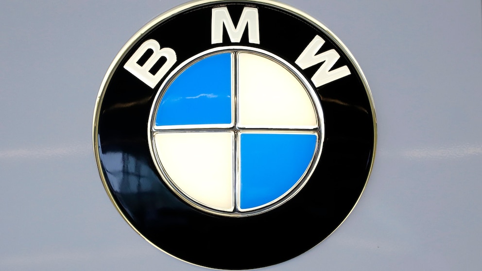 Featured image for BMW Recalls SUVs Due to Takata Air Bag Inflator Explosion