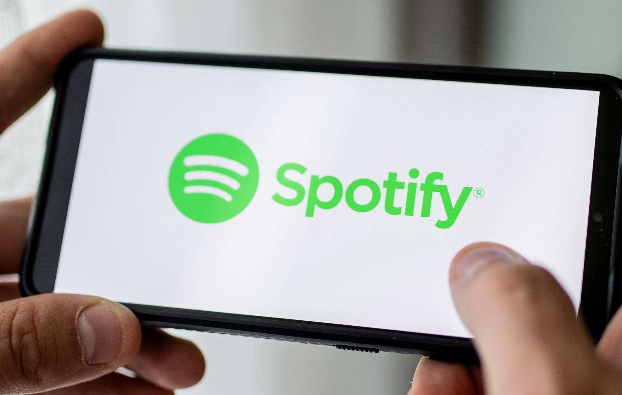 Featured image for Spotify Infuriates Users by Bricking 'Car Thing' Devices Without Refunds