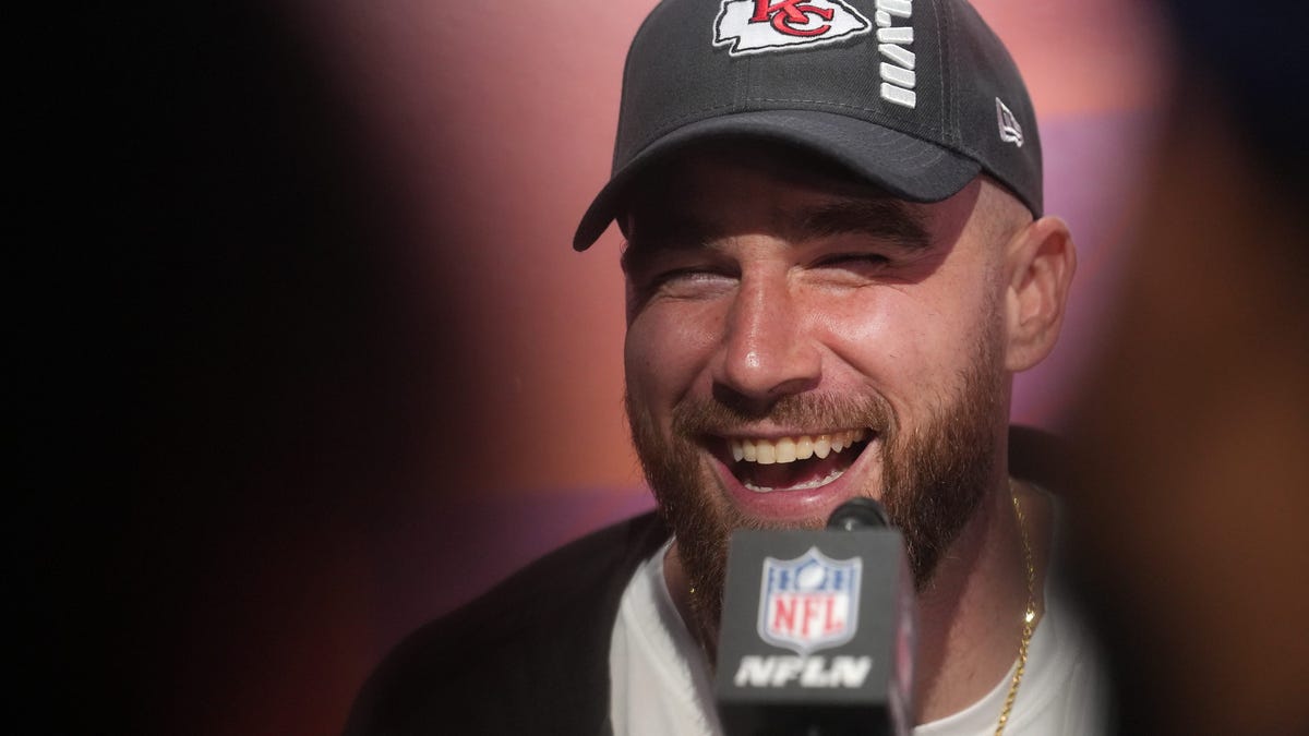 Taylor Swift's Impact on Travis Kelce's Jersey Sales and Dating Rumors