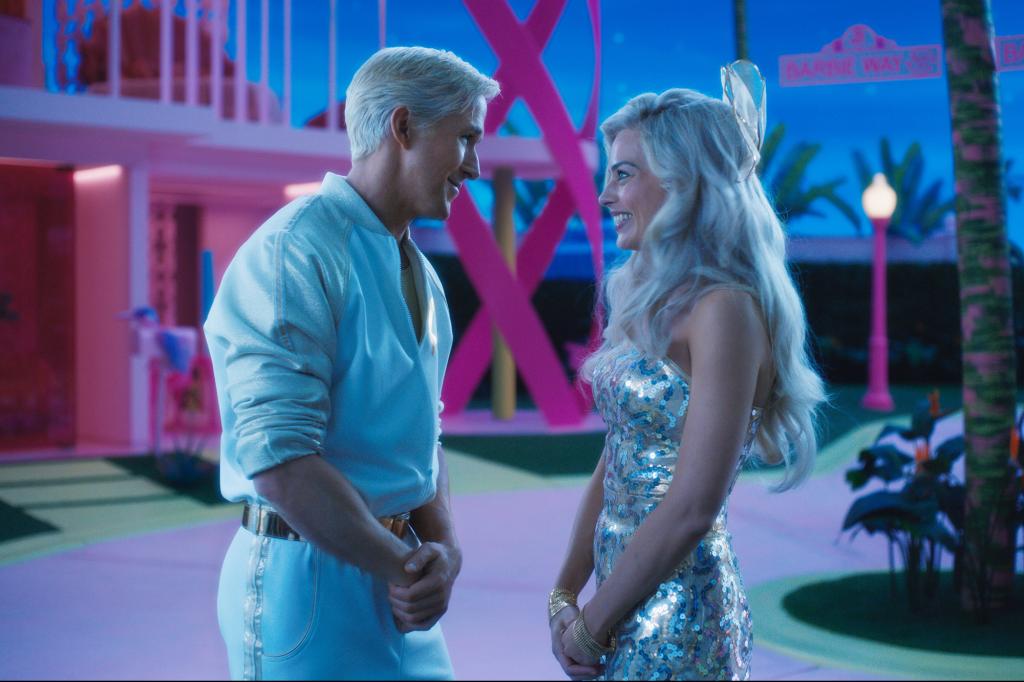 Featured image for "Margot Robbie's Regret: Missing Out on a Ryan Gosling Kiss in 'Barbie'"
