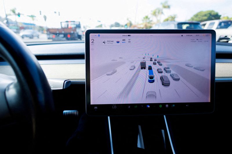 US Agency Flags Tesla's Self-Driving Social Media Claims