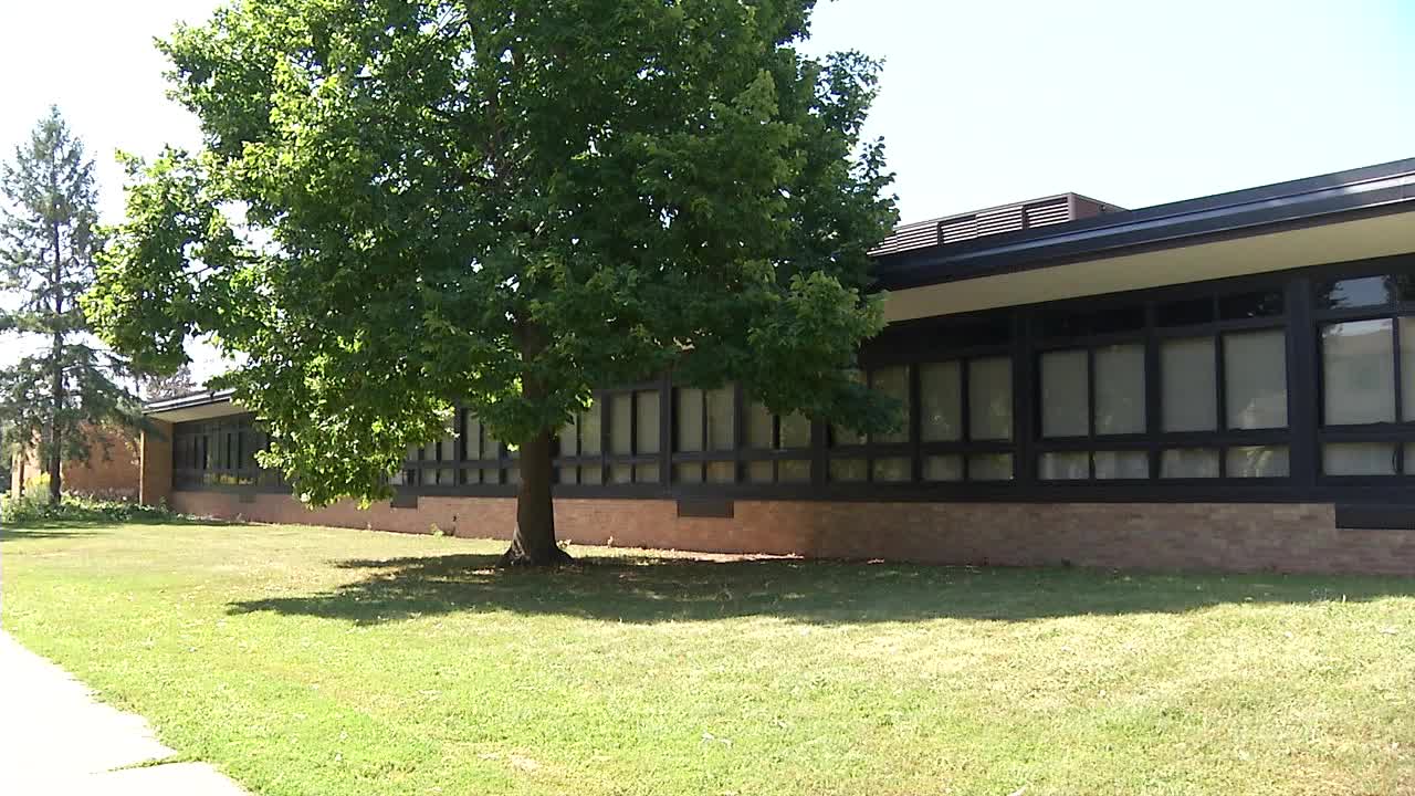 "Hot Start: Minnesota Students Return to Sweltering Classrooms"