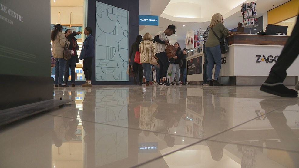 Featured image for Black Friday Shopping Shifts to Online, Changing Traditions