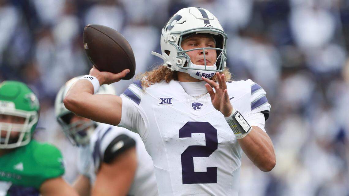 Featured image for Kansas State narrowly beats North Dakota in a close 38-35 game