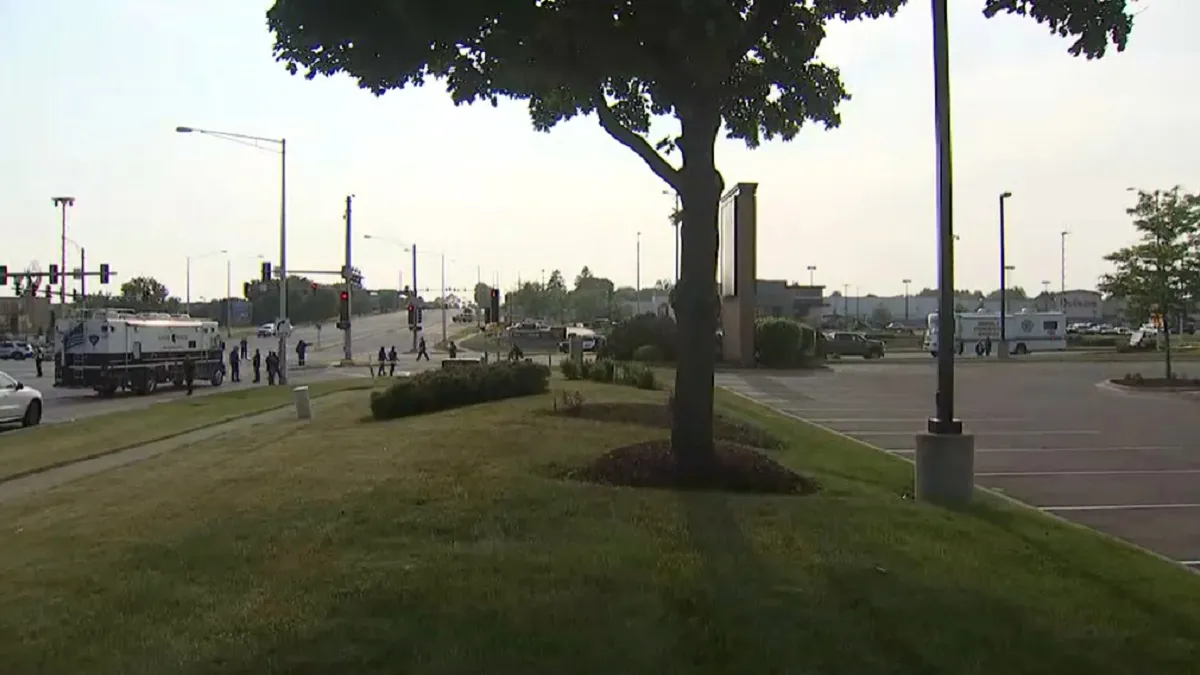 Featured image for Deadly Police Pursuit Ends in Shootout with Suspect in Kane County