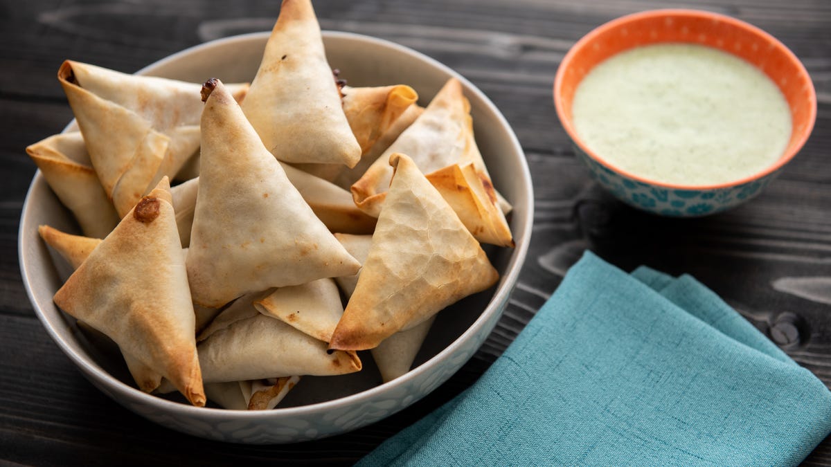 Featured image for "Spicy Lentil-Filled Air-Fried Samosas: A Healthy Snack or Lunch Option"