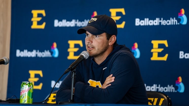 Featured image for Tennessee Football Opens Season with Win Over ETSU