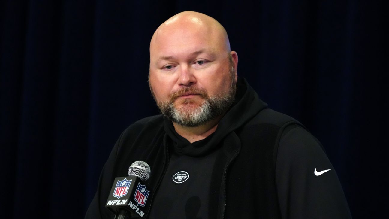 "New York Jets Face Limited Options for Wide Receivers in 2024 Free Agency"