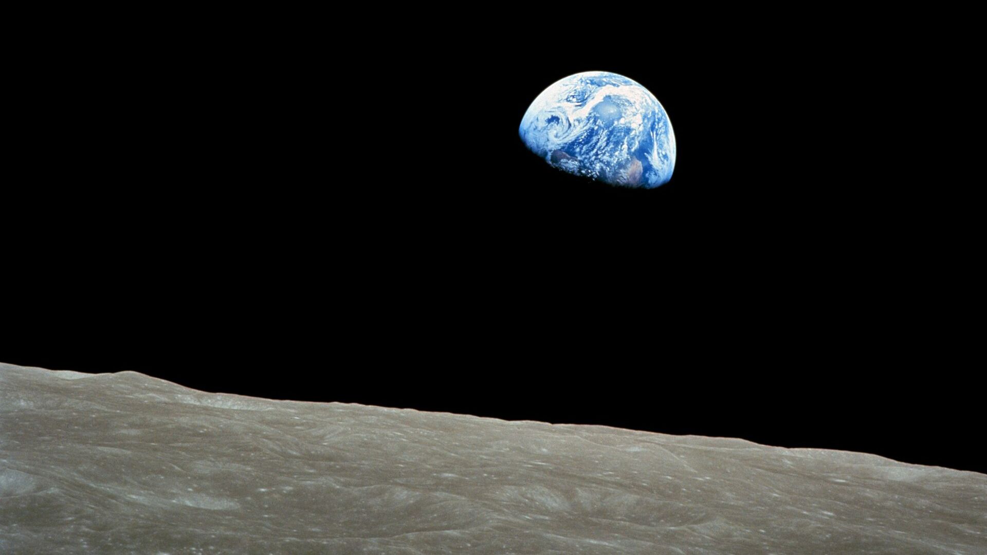 Featured image for Artemis II's 2026 Moon Mission: Following Apollo 8's 1968 Legacy