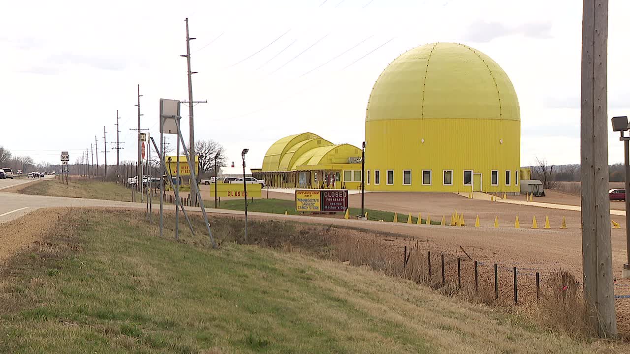 Featured image for "Minnesota's Largest Candy Store Relocating for Expansion"