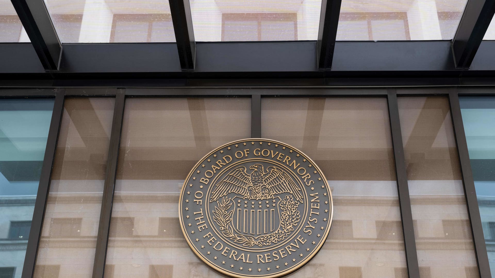 Fed's Rate Hike Leaves Asia Markets Mixed and Uncertain