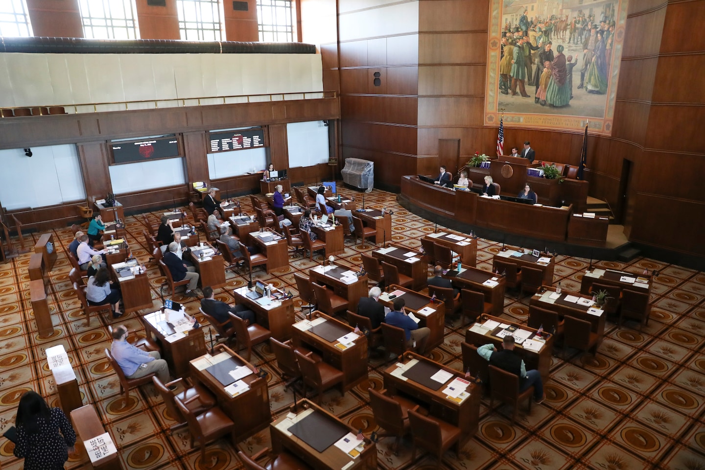 Oregon Supreme Court Bars Walkout Senators from Seeking Reelection