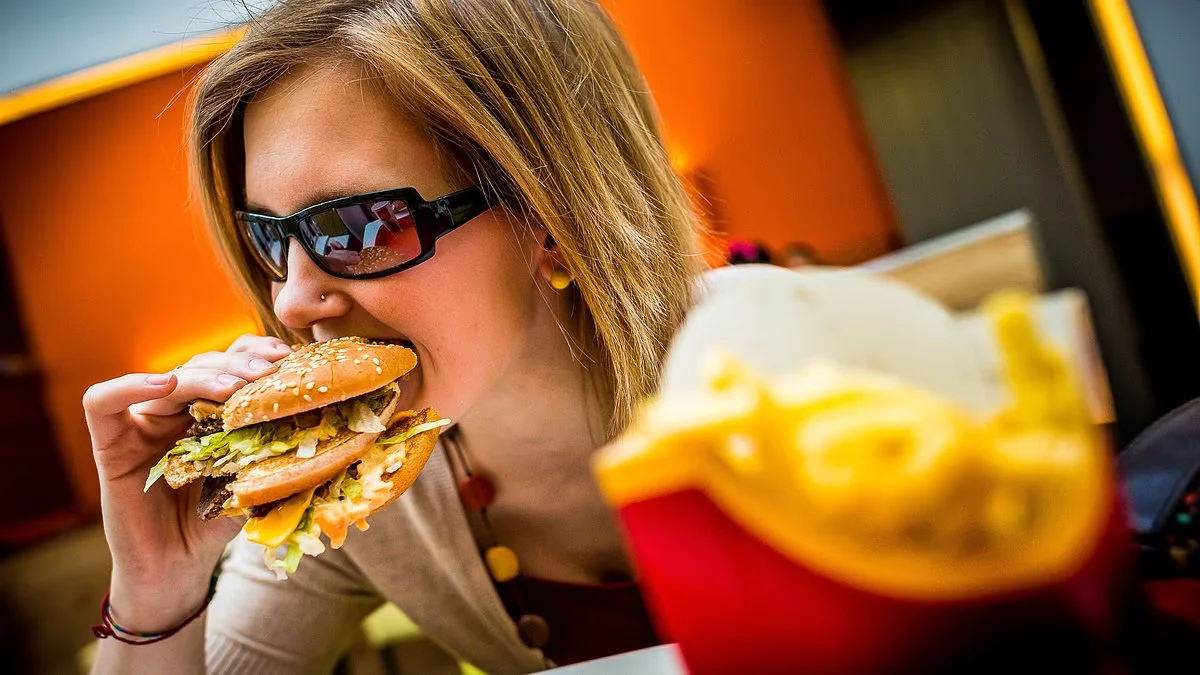 Every extra 1,000 mg of salt raises heart failure risk, study finds