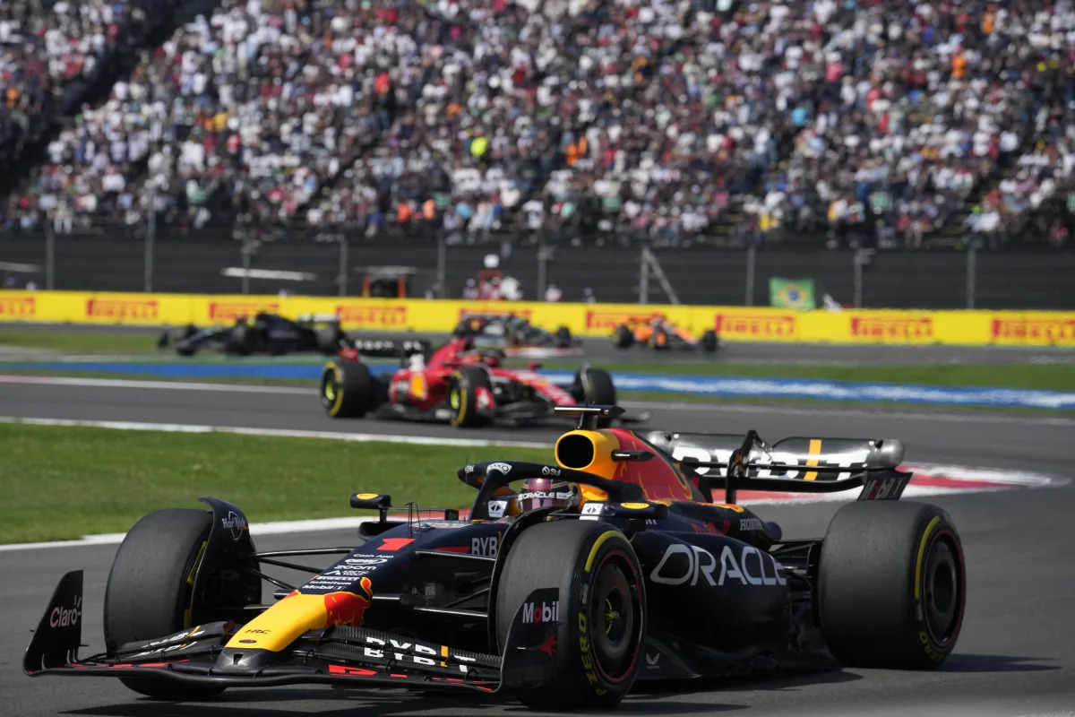 Featured image for Verstappen Dominates Mexico City Grand Prix with Record 16th Win