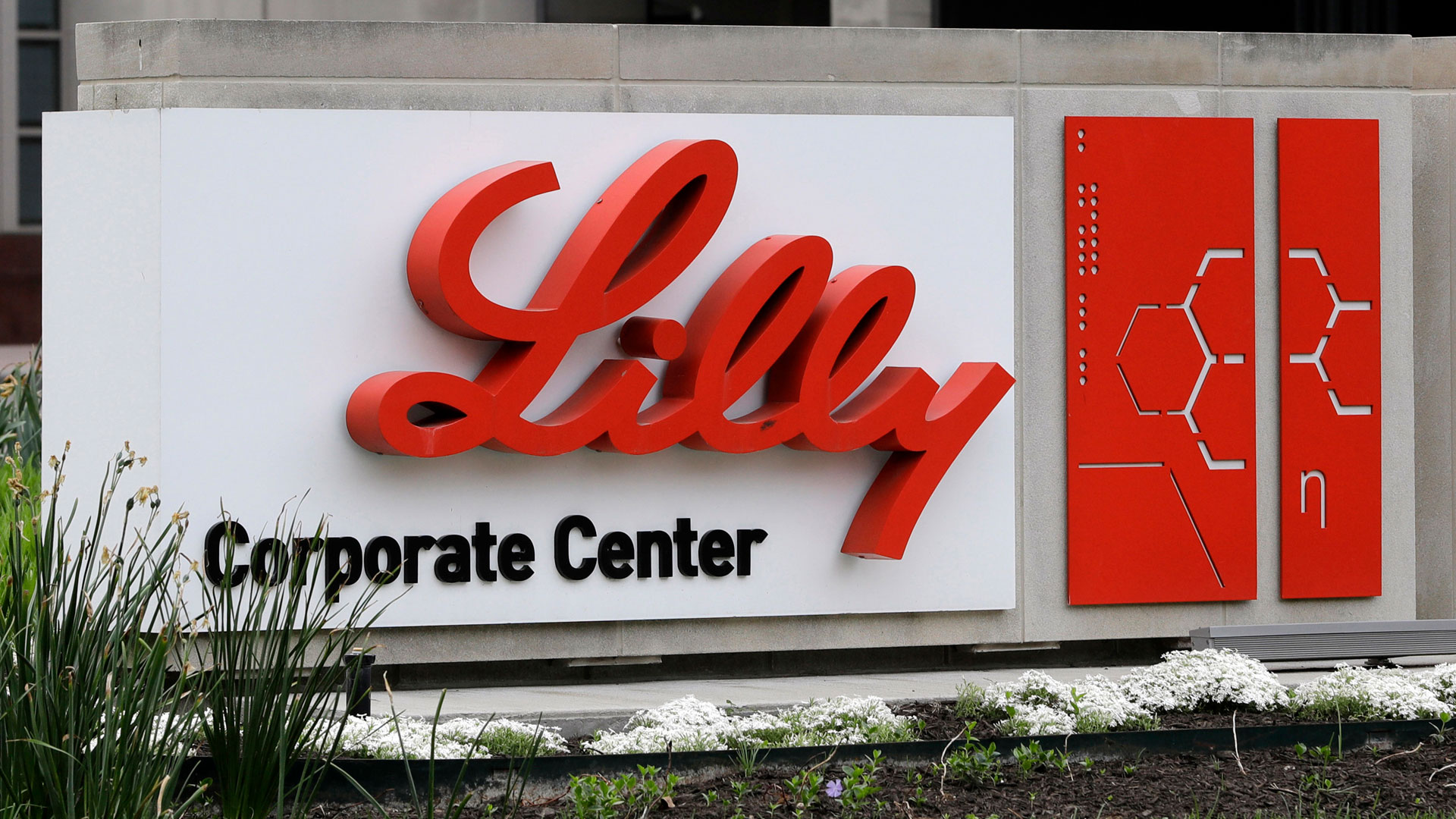 Featured image for Eli Lilly Invests $5.3B to Boost Zepbound and Mounjaro Production