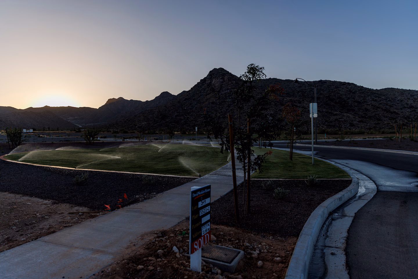 Featured image for Arizona's Water Supply Shortfall Threatens Phoenix Area Growth