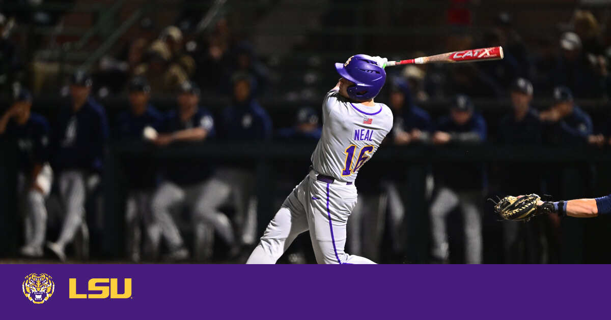 Featured image for LSU Baseball Dominates Rice in 16-4 Win