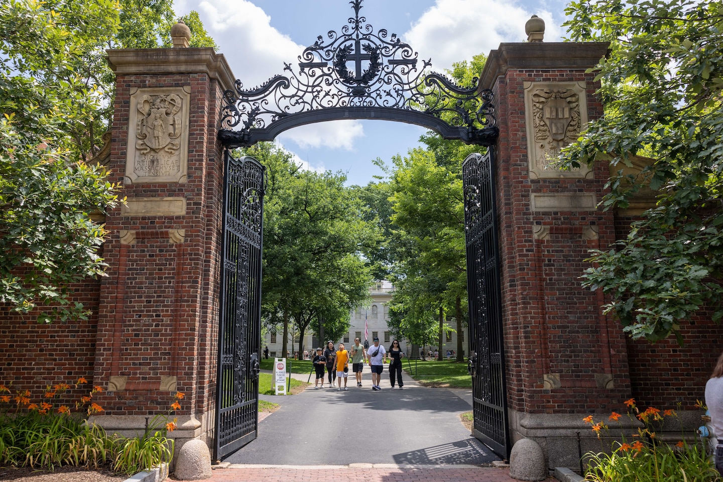 Featured image for "Legacy Admissions at Harvard Under Fire: Civil Rights Complaint Filed"