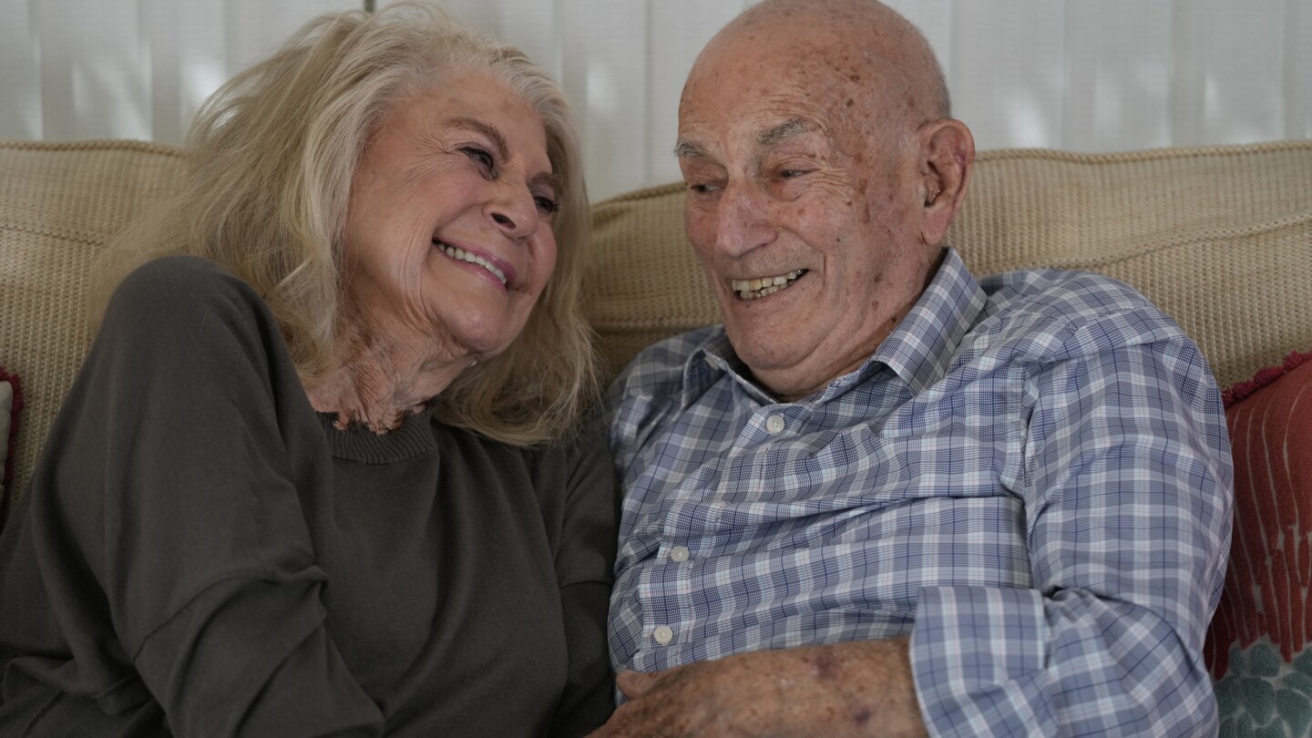 "100-Year-Old WWII Vet to Marry 96-Year-Old Fiancée in France"
