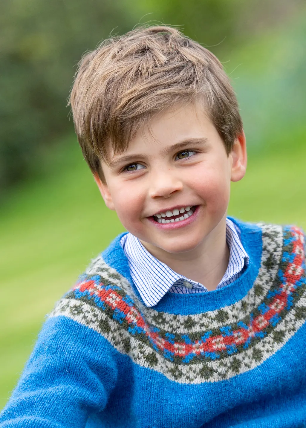 Prince Louis' Fifth Birthday Portraits Released in Lallie London Outfit.
