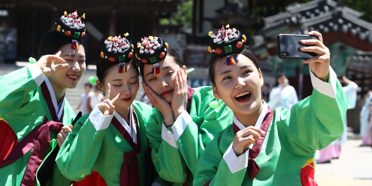 Portrait of a South Korean Millennial: Income, Debt, Housing, and Job.