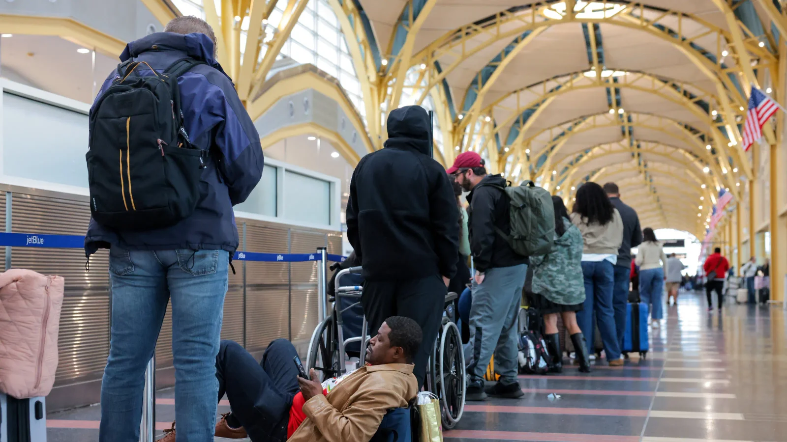 Funding Standoff Threatens TSA-Run Airports as Paychecks Dry Up
