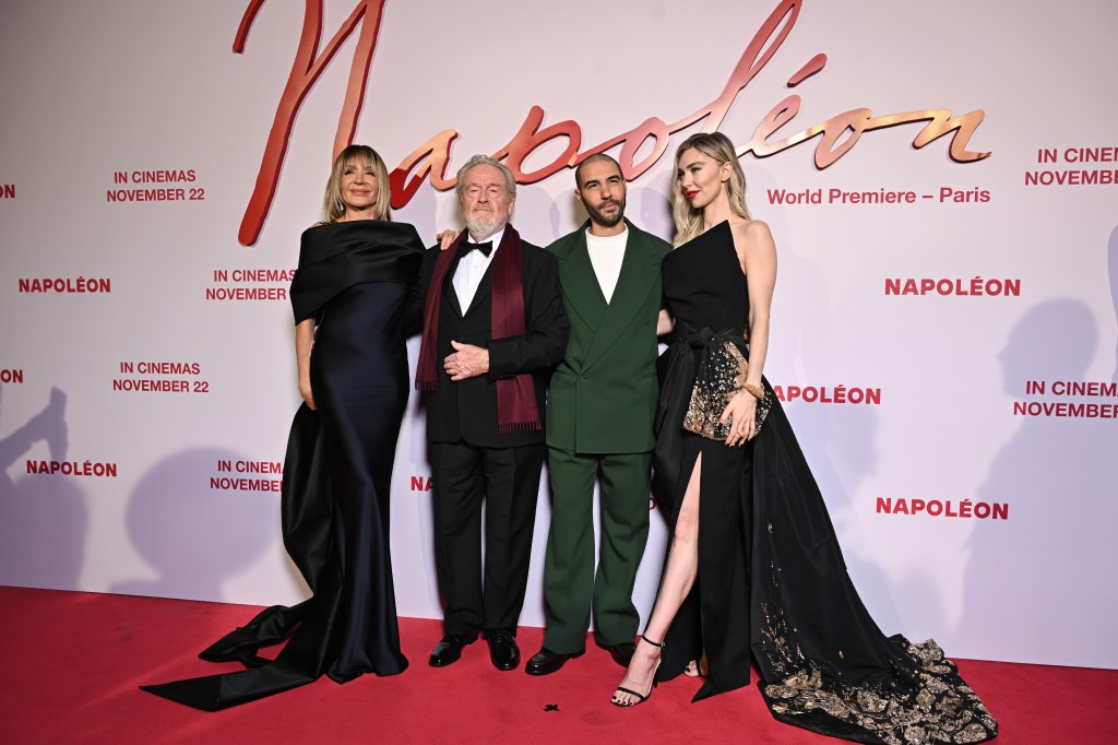 "Napoleon: Ridley Scott's Epic Biopic Receives Rave Reviews for Joaquin Phoenix's Magnificent Performance"
