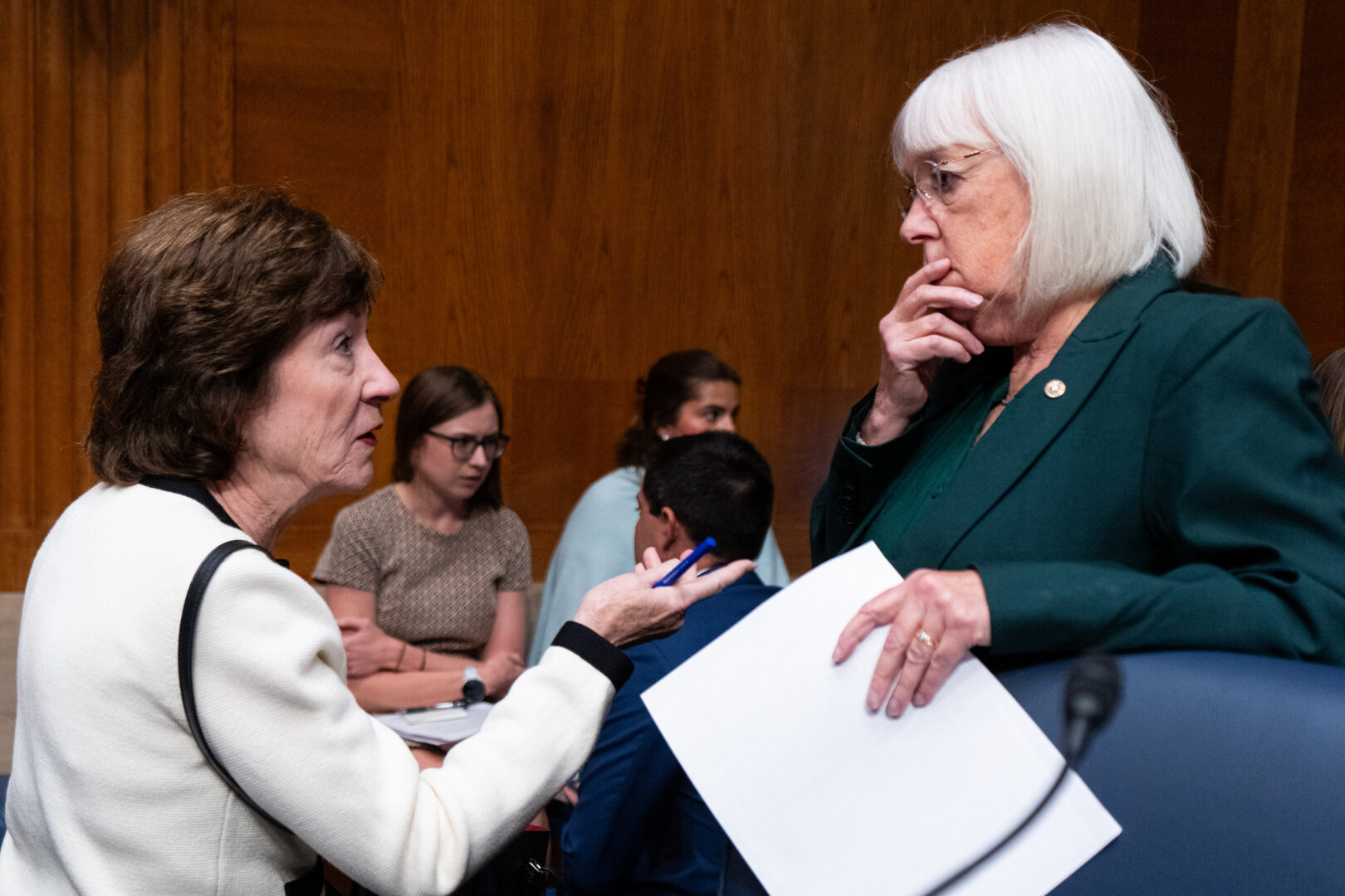 Featured image for US government faces shutdown as Senate and House fail to pass funding bills