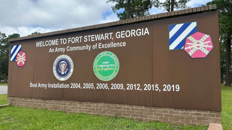 Featured image for Army Sergeant in Custody After Shooting Five Soldiers at Fort Stewart