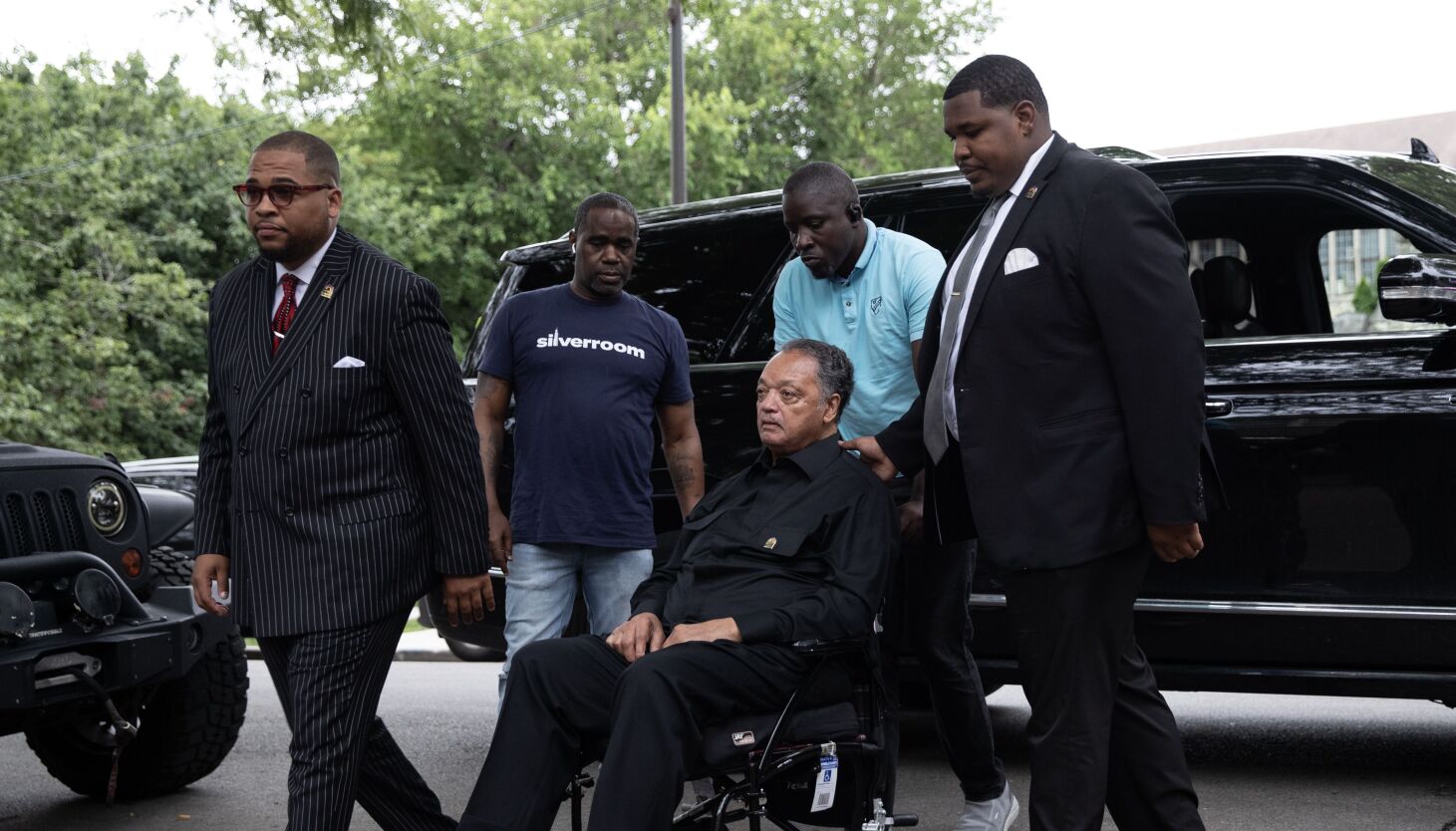 Featured image for President Biden Commends Retiring Rainbow PUSH Chief Rev. Jesse Jackson as an 'Extraordinary' Leader