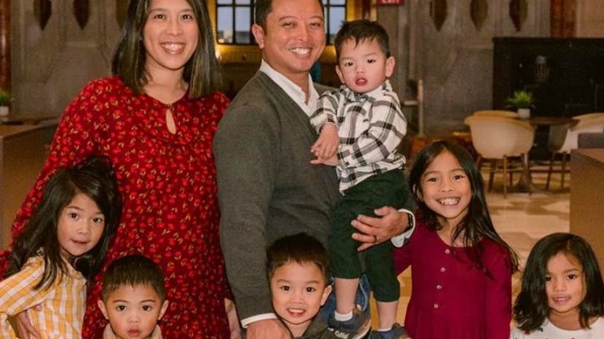 Featured image for "Wrong-Way Crash Kills Michigan Couple, Leaving 6 Children Orphaned"