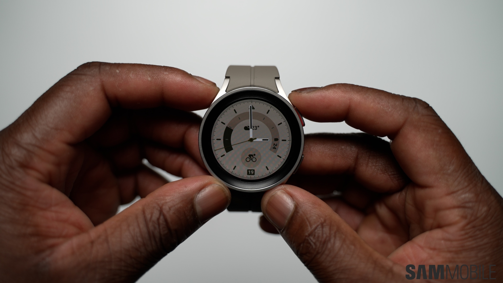 "Google Keep Enhances User Experience with Material You Design and Wear OS Tile Integration"