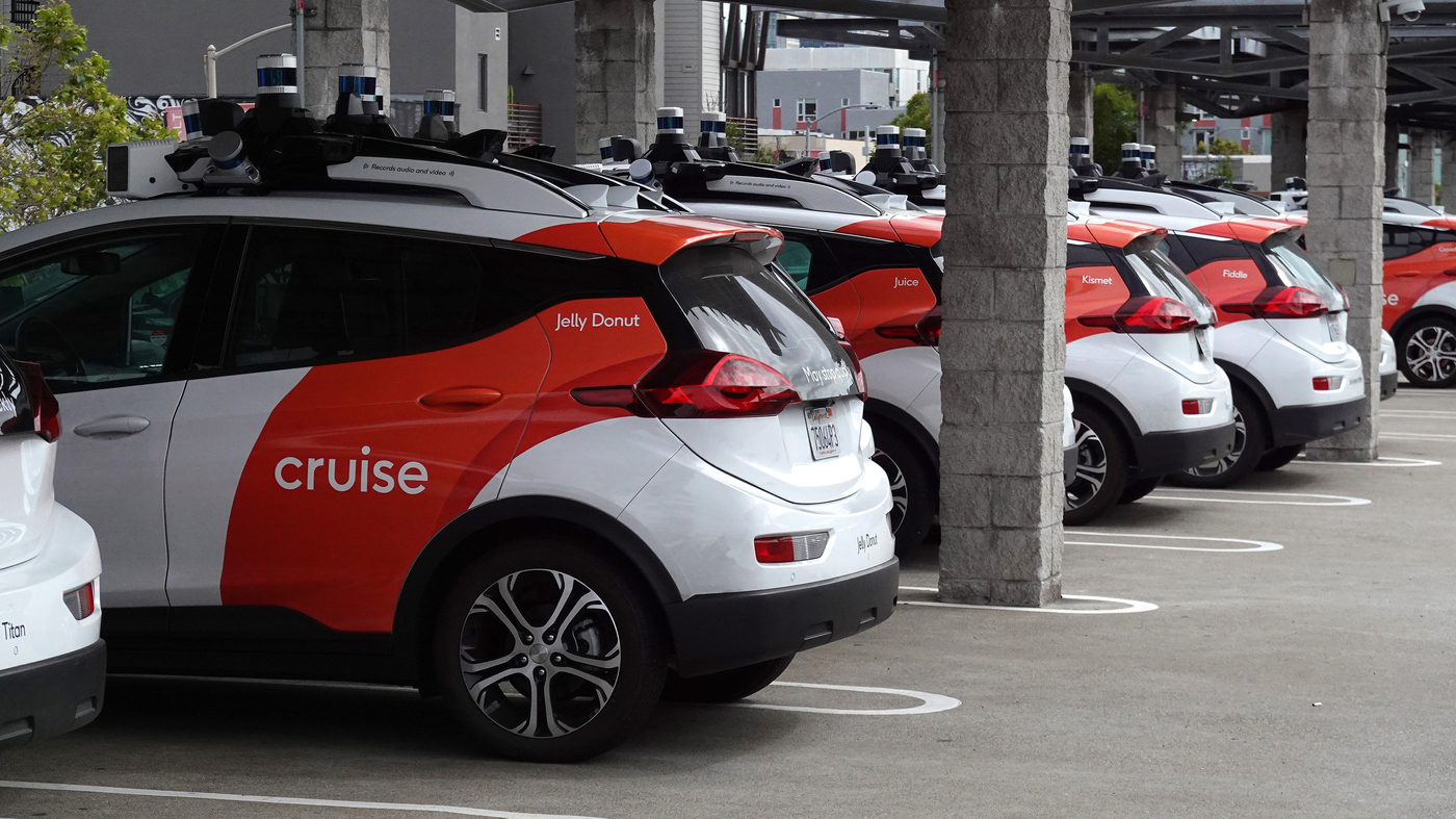 Featured image for "Multiple Agencies Investigate GM's Cruise Over Driverless Car Collision and Culture Issues"