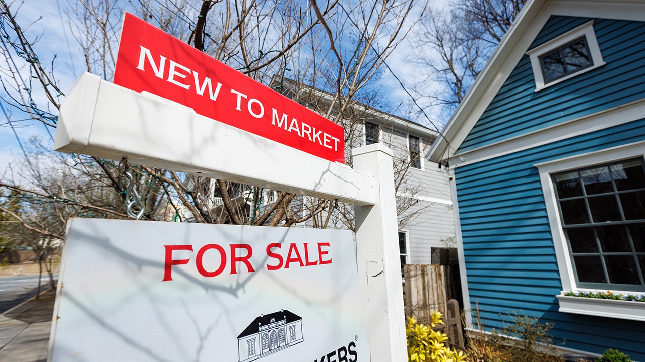 Mortgage demand falls as interest rates rise and first-time buyers retreat.